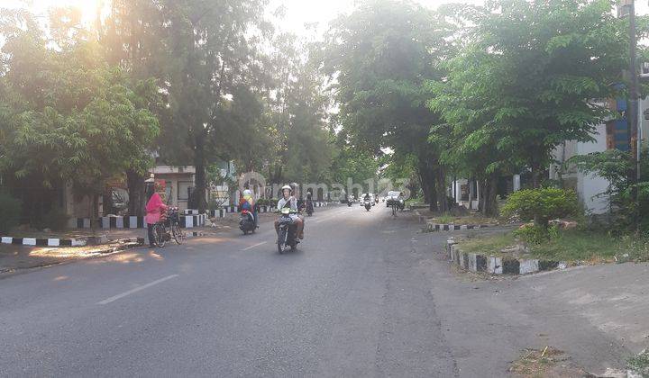 Tanah komersil di pusat kota 2