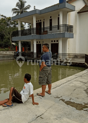 kolam ikan 1