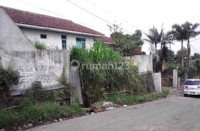 Rumah Hitung Tanah Di Jalan Raya Cihideung Sersan Bajuri, Bandung 1