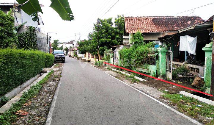 Rumah Hitung Tanah Strategis Sumber Solo. 1