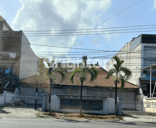 THE LAND HAS A BUILDING ON THE MAIN STREET OF WEST GATSU 1