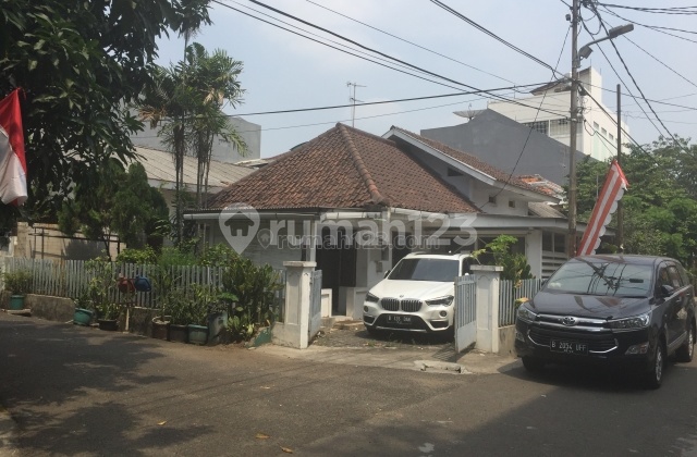 Rumah Tua Hitung Tanah  area Cideng