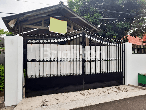 RUMAH HITUNG TANAH DI KEMANGGISAN ILIR RAYA JAKARTA BARAT 1