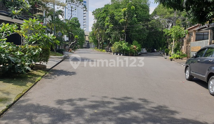 Tanah DIjual di Pondok Indah ~ Jalan lebar, area tenang