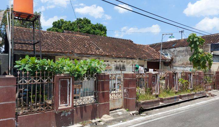 Tanah Pekarangan Bonus Bangunan Dekat Jl.Slamet Riyadi 2