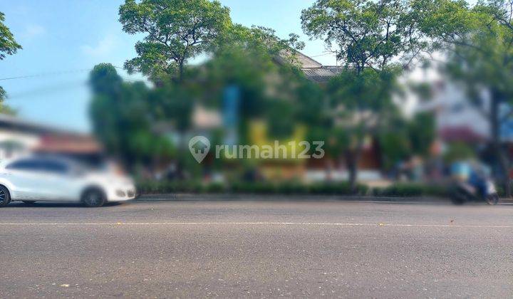 Bangunan Lama Hitung Tanah 2Muka Cocok Untuk Hotel/Show Room