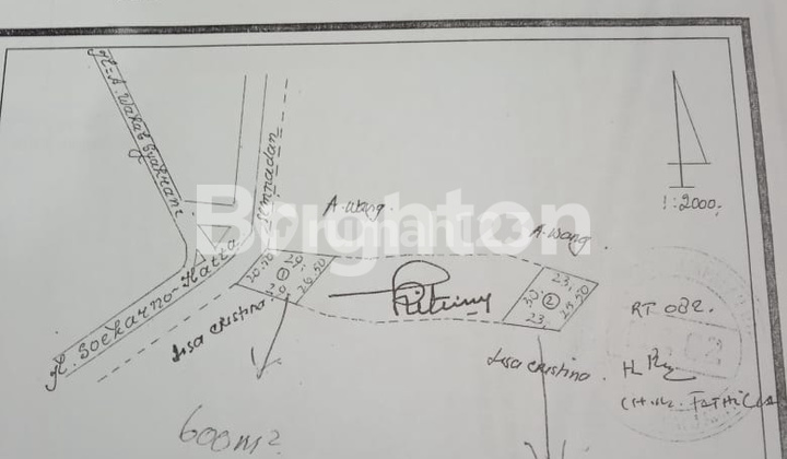 Land on Jln. Soekarno Hatta Km4, right by the roadside, sturdy shophouse building, 30% construction completed.