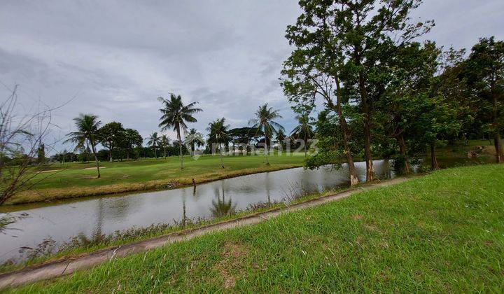 JUAL CEPAT !!! Kavling langsung danau dan golf di Suvarna Padi 2