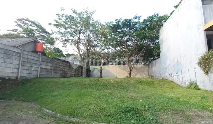 Kavling pojok hadap selatan harga bagus bentuk hampir kotak Foresta BSD