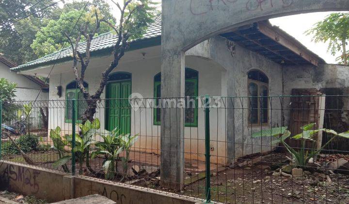 Di Jual Tanah Berbentuk Rumah Tua 1