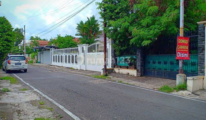 Rumah hitung tanah di tengah kota solo 2