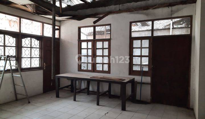 Duri Kepa Rumah Tua Hitung Tanah HAdap Timur 1