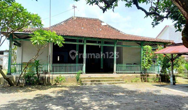 Rumah joglo dekat keraton Mangkunegaran hitung tanah 1