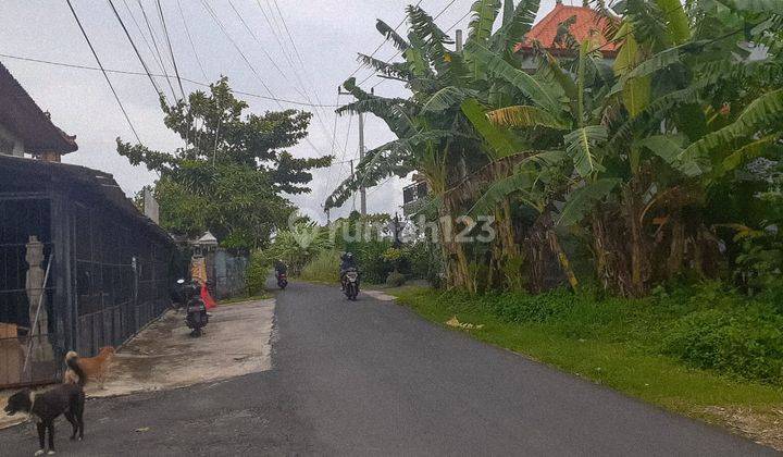 Land for sale on Utama Jalan Tumbak Bayuh Pererenan 1