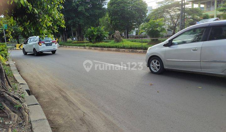 Tanah kotak di jalan besar Pulogebang, Jakarta timur 2