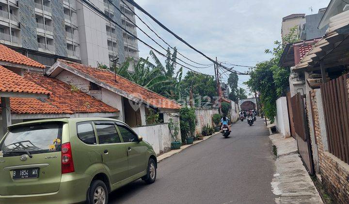 Tanah Ada Bangunannya Letak Strategis Di Cilandak. 2