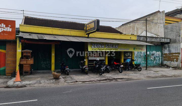 Rumah hitung tanah strategis jalan muh.yamin solo 2