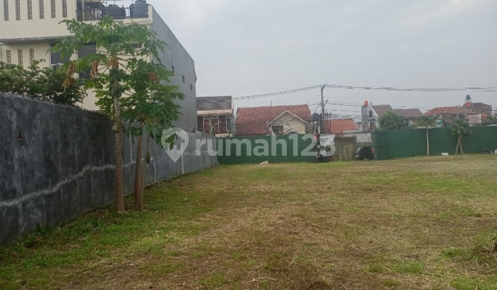 Land for sale, ready to build, located on Jalan Cingised Raya.