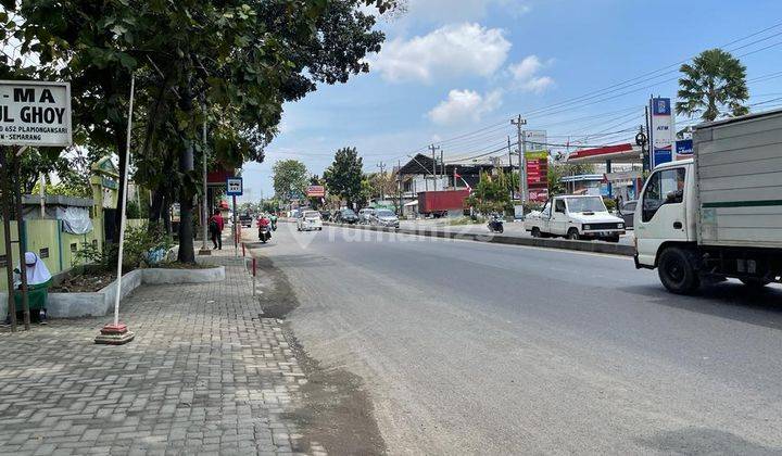 bangunan lama hitung tanah strategis pinggir jalan raya 2