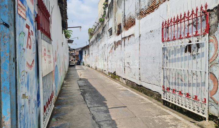 Rumah hitung tanah dekat jalan re martadinata solo 2