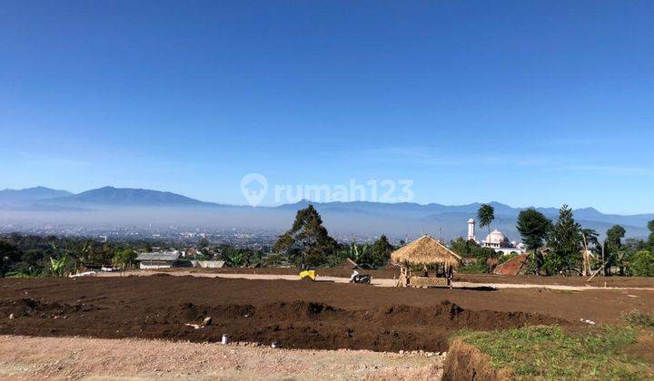 TANAH KAVLING DENGAN VIEW CANTIK KOTA BANDUNG DI CIHANJUANG DEKAT KAMPUS STIKES RAJAWALI, UDARA SEJUK PEGUNUNGAN, BEBAS BANJIR,  1