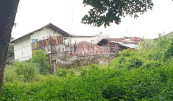 Sebidang tanah di pusat kota bandung