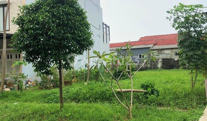 Land or Plot in Taman Menteng Lippo Cikarang Cluster