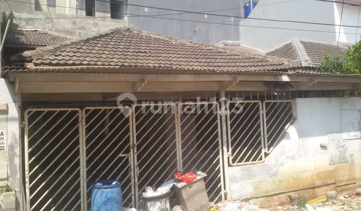 Di jual rumah tua , muara karang