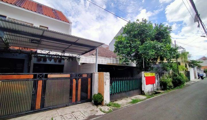 RUMAH TUA HITUNG TANAH DI KEBAYORAN BARU 2