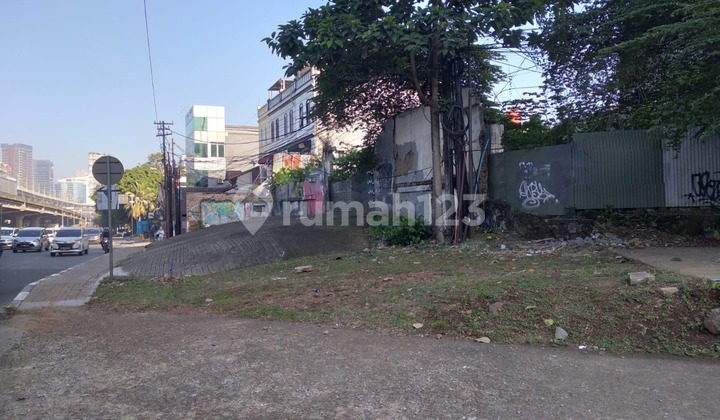 Commercial Area Below Market Price Suitable for Showroom, Office, Clinic, Cafe  Fatmawati  Tb Simatupang South Jakarta