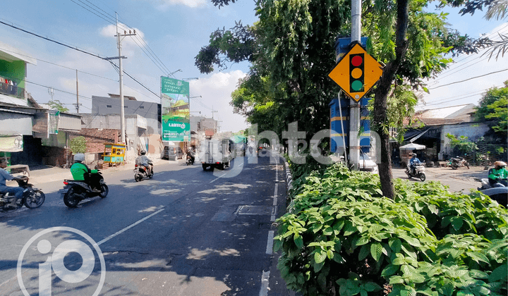 Bangunan Hitung Tanah Jalan Raya Sukomanunggal 2