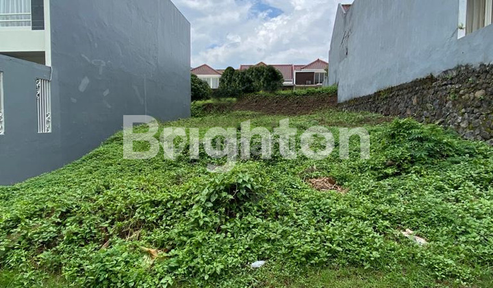 Prime land location at Villa Puncak Tidar, close to the new mall and Elpico culinary center.