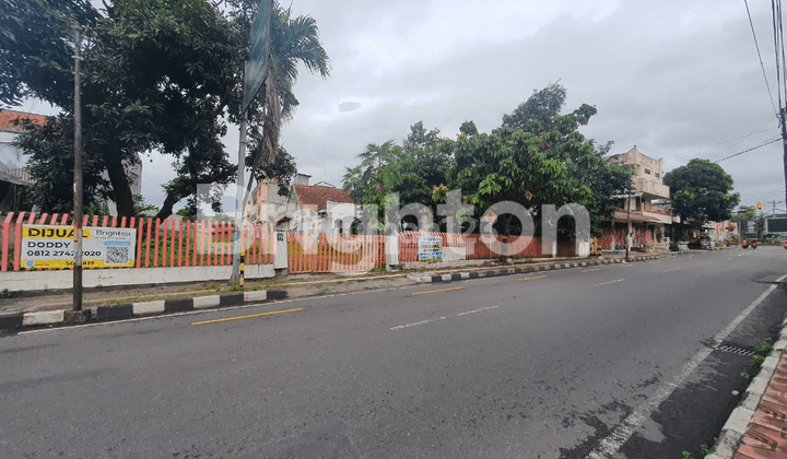 Rumah lama hitung Tanah tengah kota selangkah jalan Urip sumoharjo XXI Daerah Istimewa Yogyakarta 1