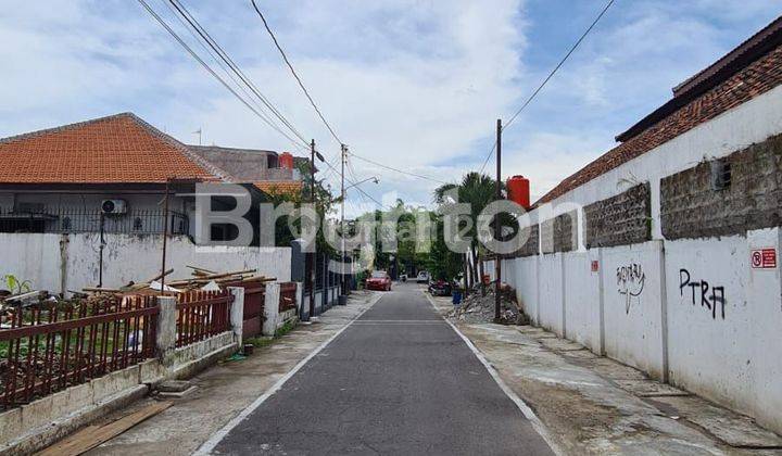 TANAH KAVLING SIAP BANGUN, STRATEGIS,   LEBAR DEPAN 16 METER, DEKAT STADION MANAHAN SOLO, ROW JALAN BISA UNTUK 2 MOBIL 2