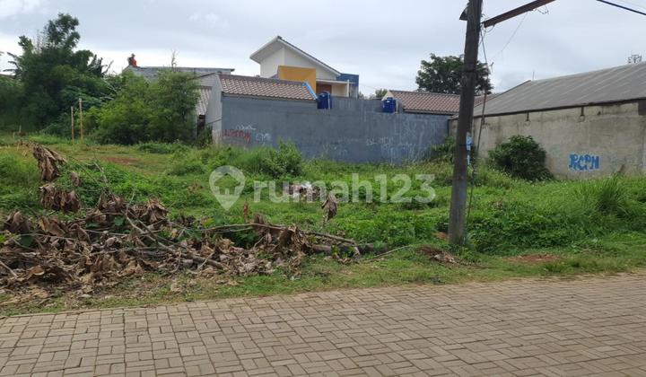 Ready-to-build plot in the Cipadu tax housing complex. Ready-to-build plot in the Cipadu tax housing complex.