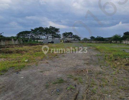 kan tanah kosong pinggir jalan di Karawang timur, Jawa Barat 1