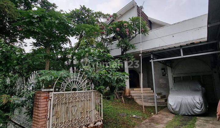 Rumah Tua Hitung Tanah. Di daerah Permata Hijau Jalan Buntu daerah Tenang 2