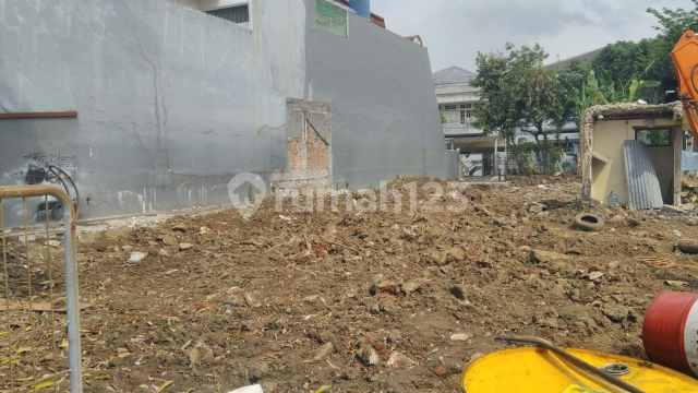 Land at the elite residential location of Ancol Barat, Jl. Parang Tritis.