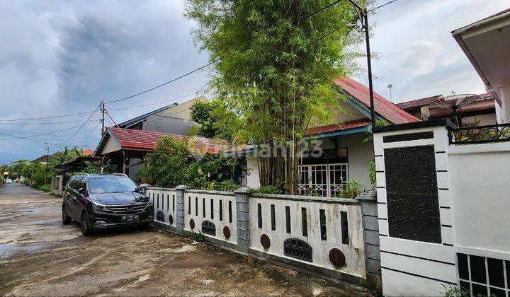 Tanah Beserta Rumah di Jl. Perdana, Komp. Anugrah Perdana Permai 2