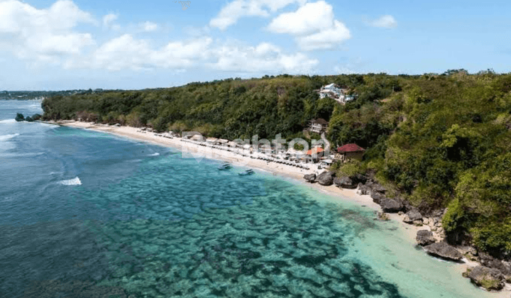 Cliff Land in Padang Padang - Thomas Beach ULUWATU BALI 1