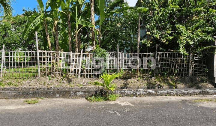 Tanah Imam bonjol Denpasar bali.   Cocok utk tempat tinggal. Dekat ke pusat bisnis dan berada di lingkungan yg nyaman 1