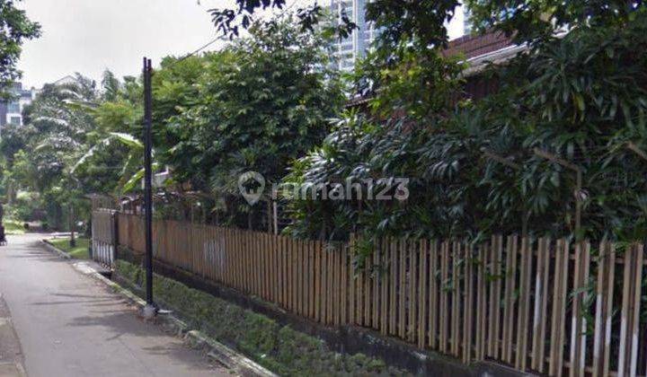 Rumah tua hitung tanah di cilandak 1