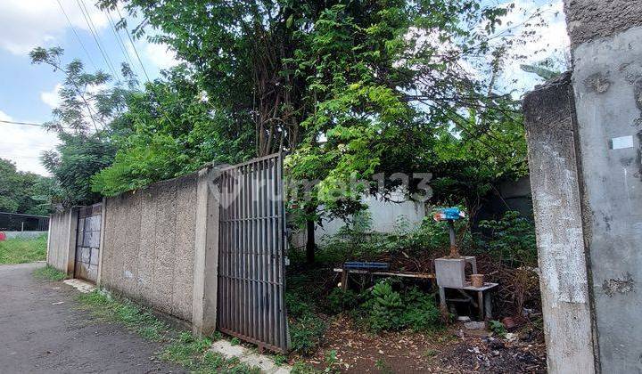 Land plot in a housing estate in Cinere, Depok. Land plot in a housing estate in Cinere, Depok.
