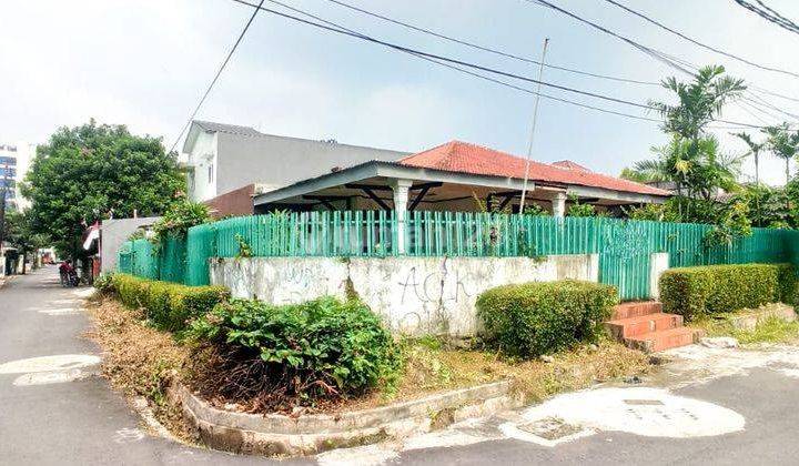 Rumah tua hitung tanah di prime area Cipete 1