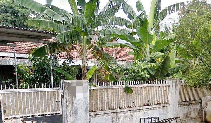 Rumah hitung tanah di kawasan elite kemang 1