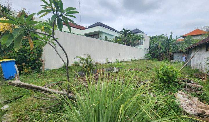 Hot List Land for sale in Elite Housing Villa area Bidadari Seminyak 2