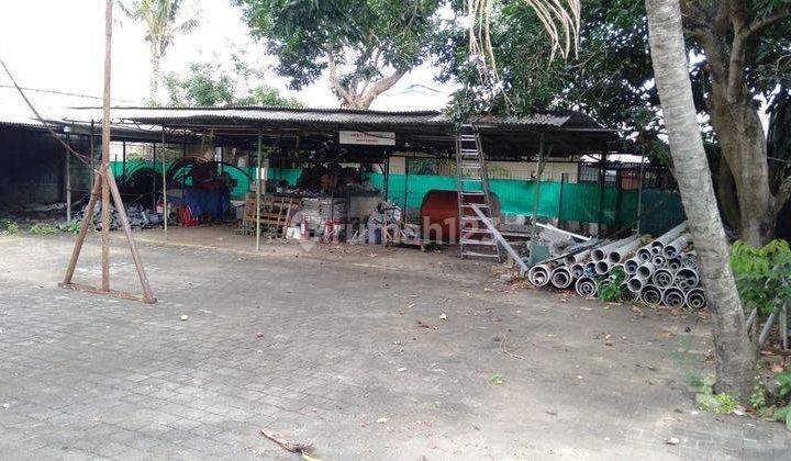 Hot List for Sale of Land with Bonus Warehouse Building Location Gatot Subroto West Kerobokan 1