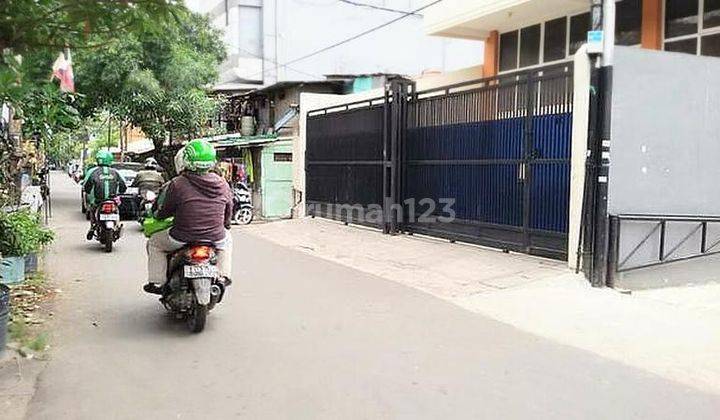 Rumah lama Kawasan segitiga emas 1