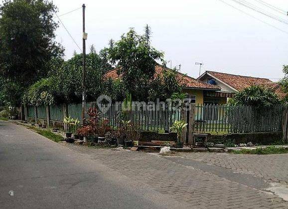 Tanah Kavling Lokasi Depan Paramount Petals Curug Tangerang 1