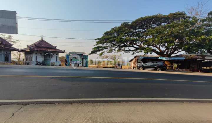 Tanah Di Gronggong, Depan Rumah Makan